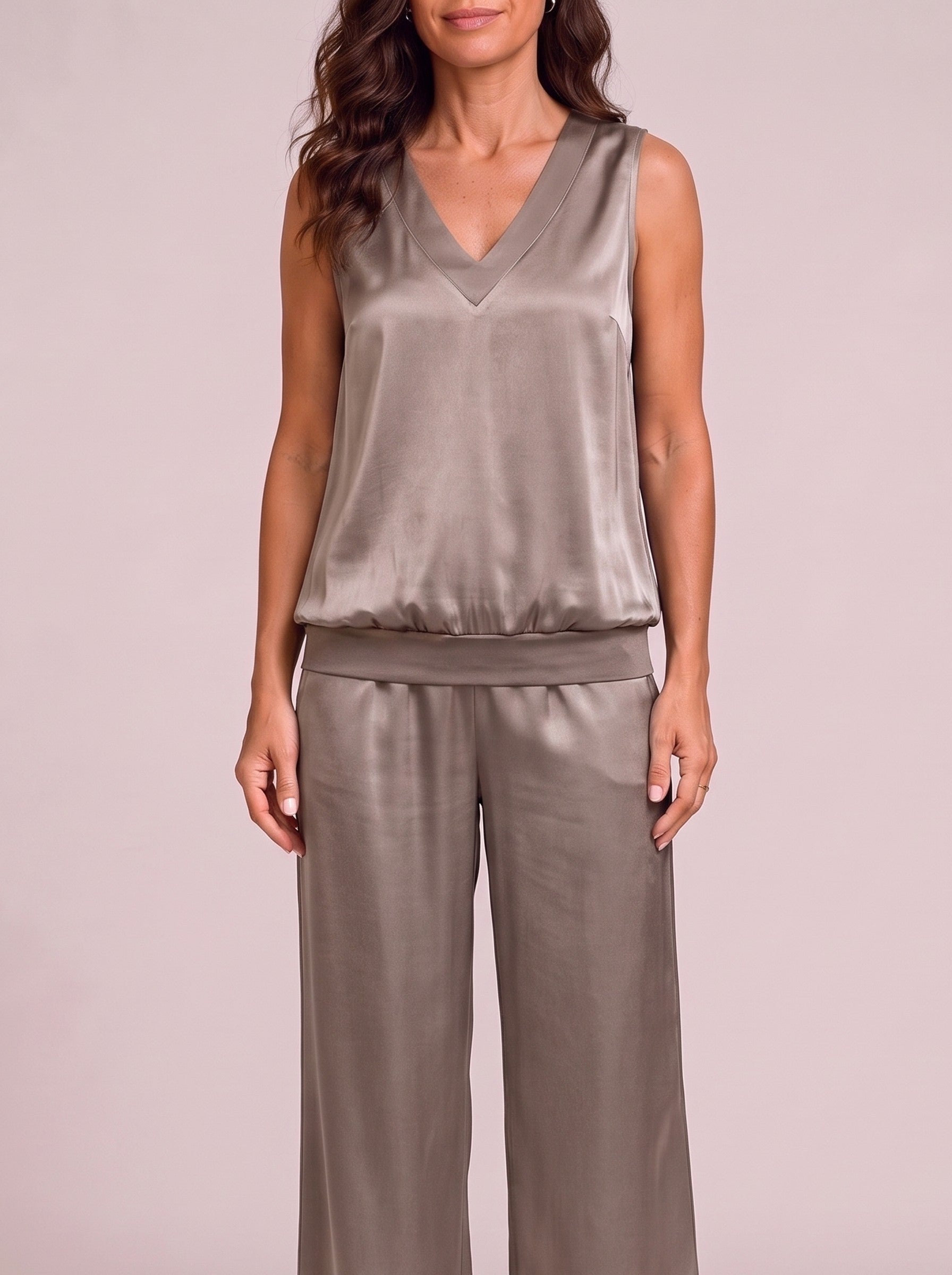 Greta Tortora top crop