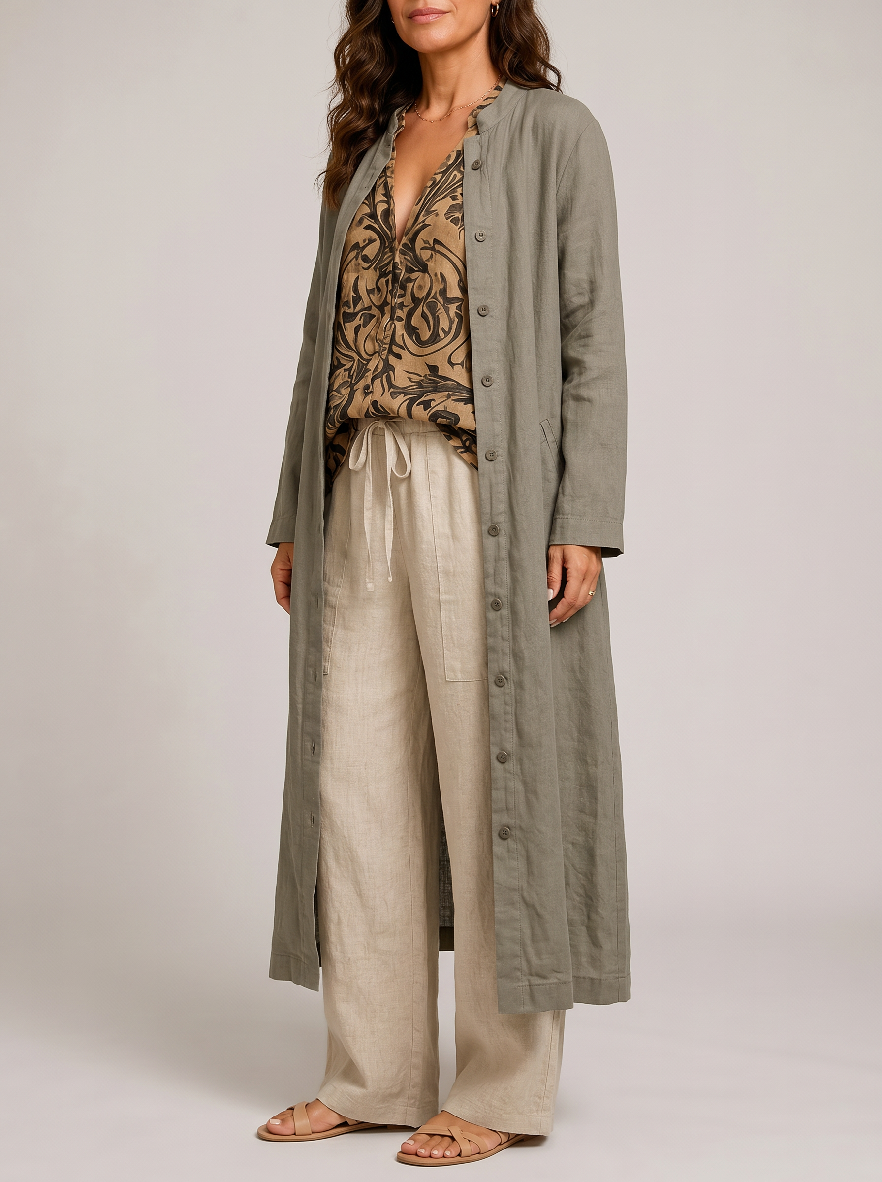 Camilla | Completo Naturale - vista laterale con cardigan