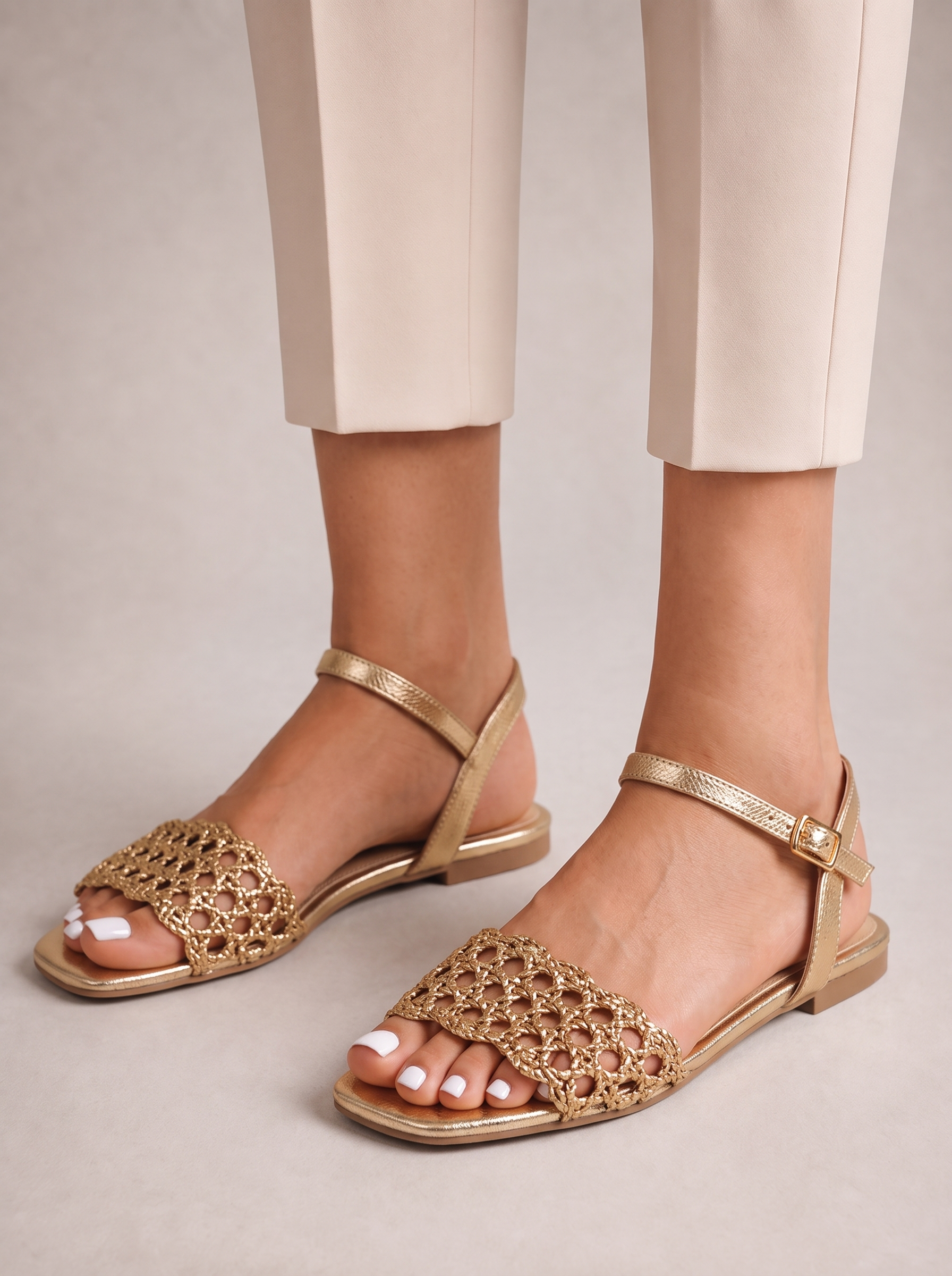 Ginevra Sandali Dorati Traforati - lifestyle