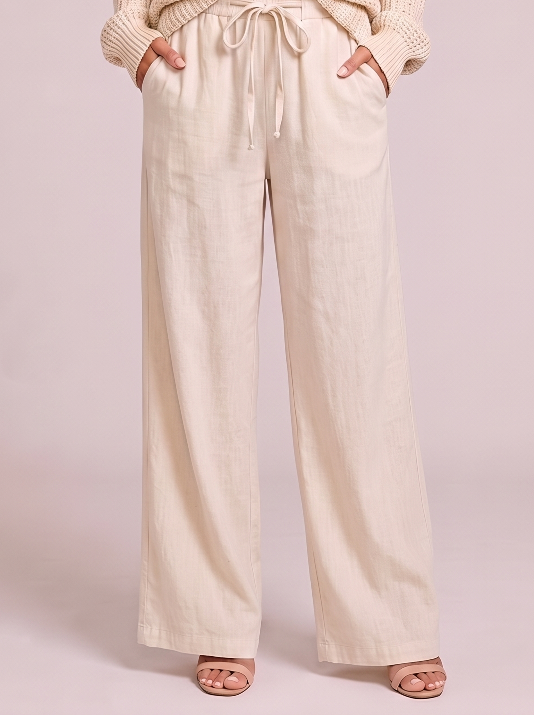 Monica Beige crop bottom